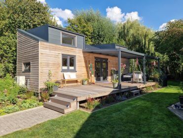 Tiny house com terraço